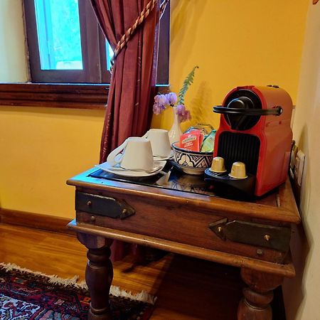 Nikos Takis Fashion Boutique Hotel Rhodes City Стая снимка