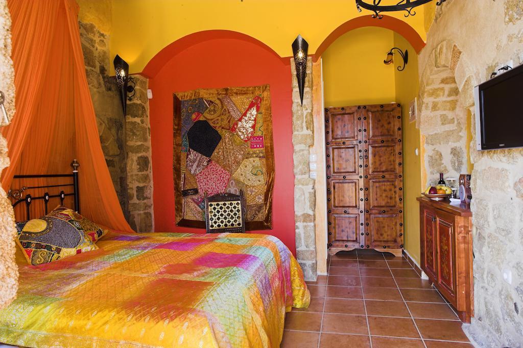 Nikos Takis Fashion Boutique Hotel Rhodes City Стая снимка